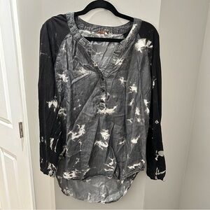 Soft Surroundings Gray & Black Tie Dye Blouse-Lg